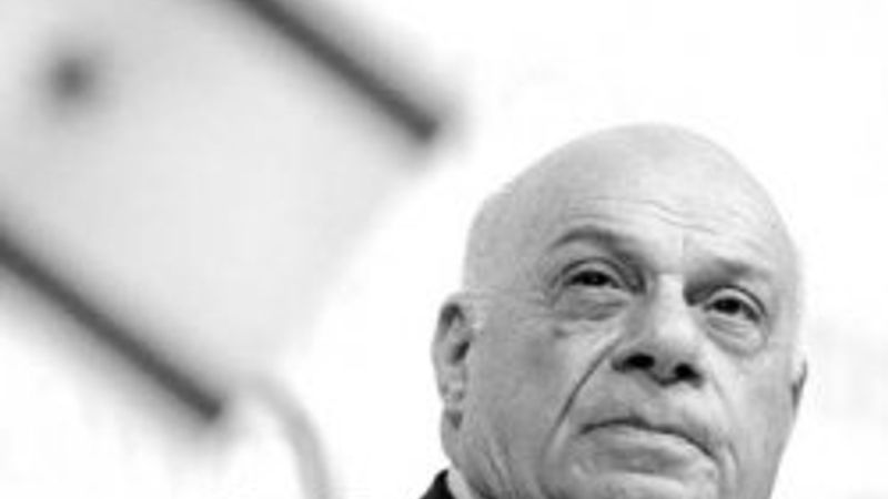 Denktaş: Kıbrıs'ın Girit gibi olmasından korkuyorum