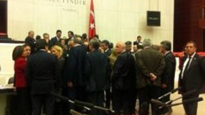 CHP'den kürsü işgali açıklaması