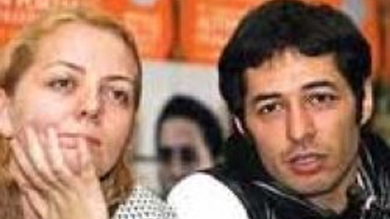 Mert Fırat ve İlksen Başarır Berlin'de el ele