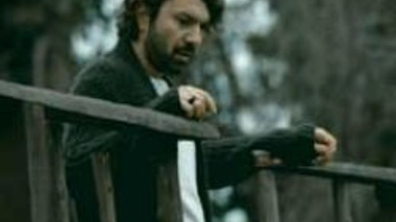 Halil Sezai'den bir ilk - Tıkla İzle