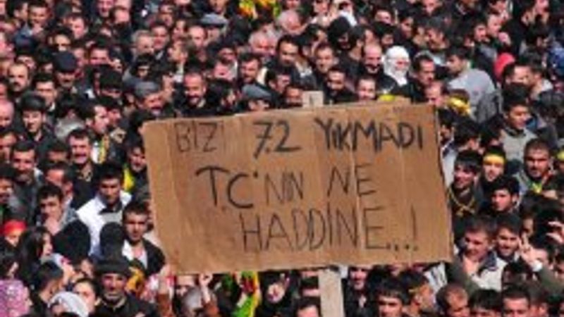 Nevruz kutlamasında dikkat çeken pankart