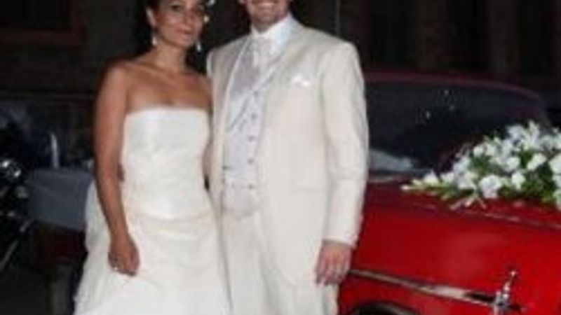 Soner gerçek hayatta baba oldu