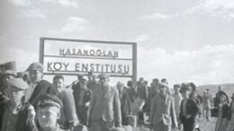 Köy Enstitüleri'ni İsmet İnönü kapattı
