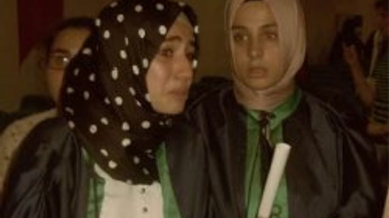 Başörtülü öğrencilere ödül yok