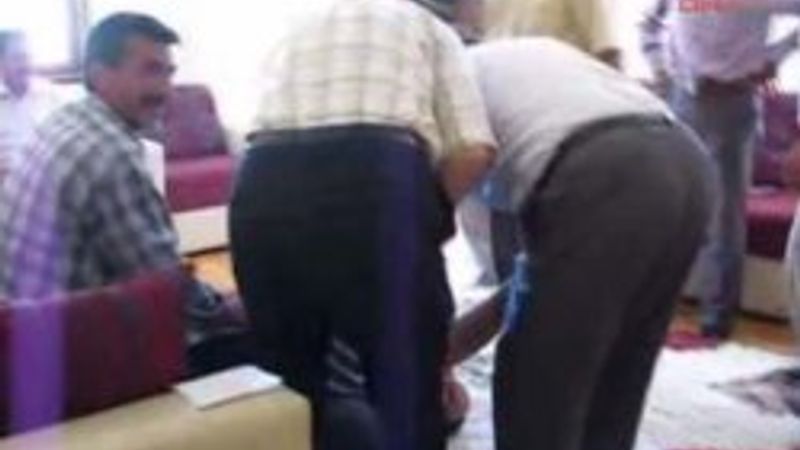 Şehit babasının feryadı yürek dağladı - Video