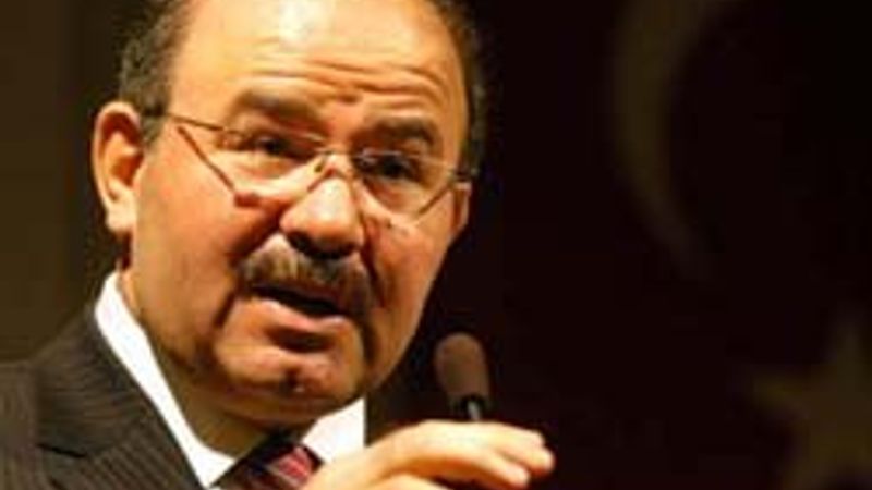 Çelik'ten Ahmet Sever'e cevap: Jest sırası Gül'de