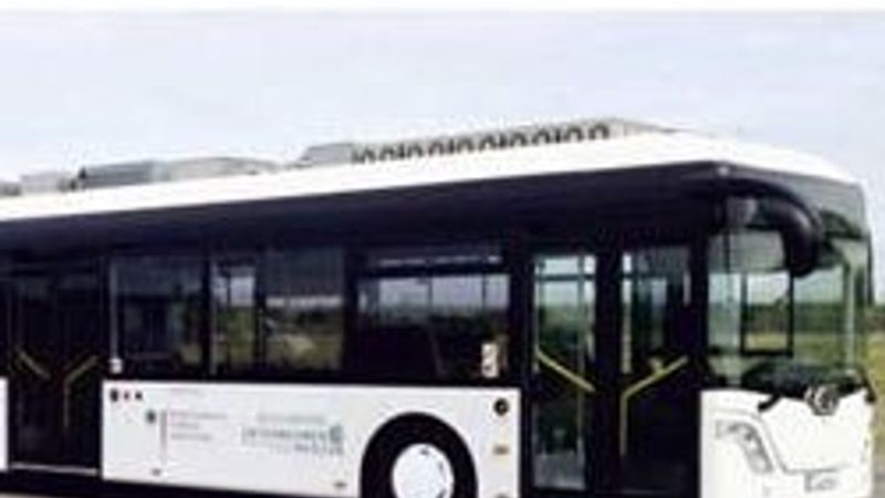 Dünyanın en uzun otobüsü Almanya'da