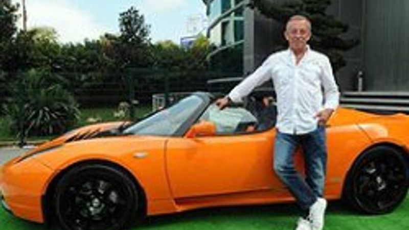 Diyarbakır'a davet edilen Ağaoğlu zırhlı araç istedi