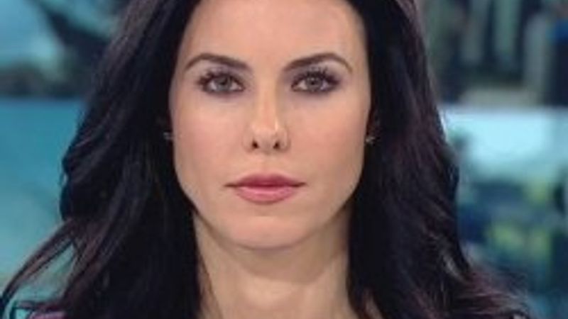 Defne Samyeli ekranlara geri dönüyor