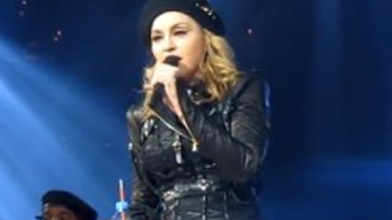 Madonna: Obama seçilirse komple soyunacağım