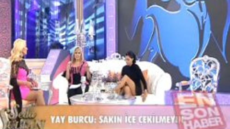 Tuğba Ekinci'den frikik - Video