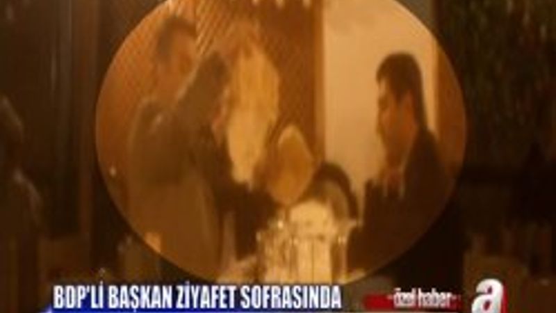 Açlık grevindeyim diyen Selim Sadak rakı sofrasında