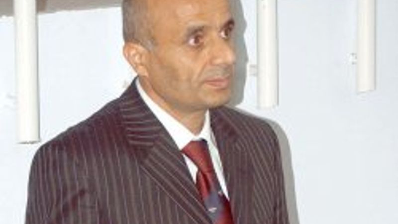 Şemdin Sakık'tan kardeşine kan emici benzetmesi