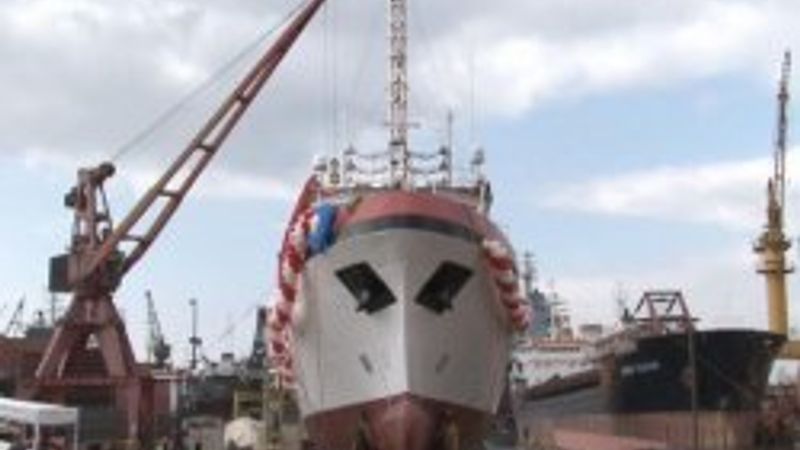 Türkiye'nin ilk yerli araştırma gemisi denize indirildi