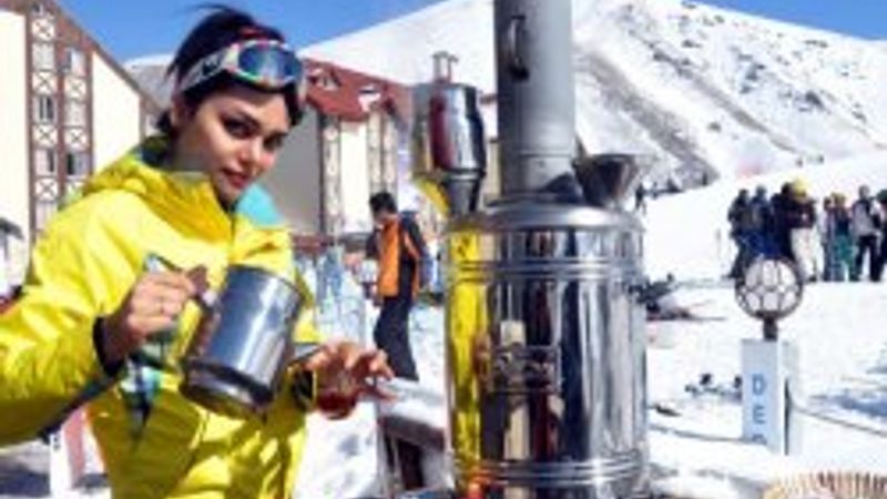 İranlı turistler Palandöken'e akın ediyor