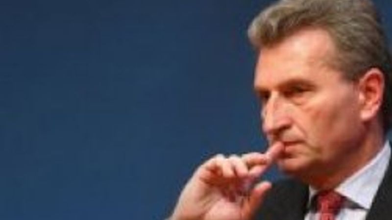 AB komiserinden Fransa ve Almanya'ya Türkiye göndermesi