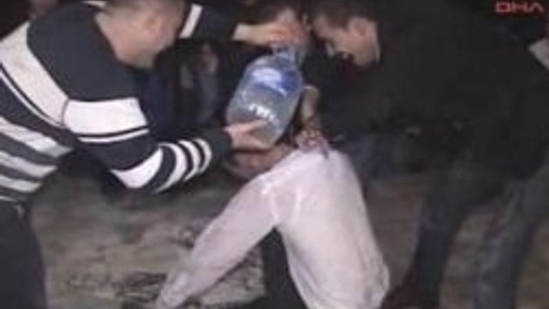 Damada bol sulu şaka yapıldı