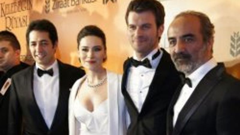 Kelebeğin Rüyası filmine Hollywood usulü gala