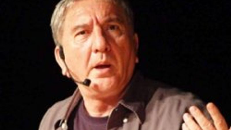 Ali Poyrazoğlu: Sezen Aksu'nun oğlunun annesi benim