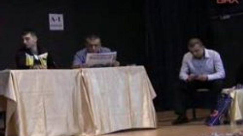 Tutuklulardan tiyatro gösterisi