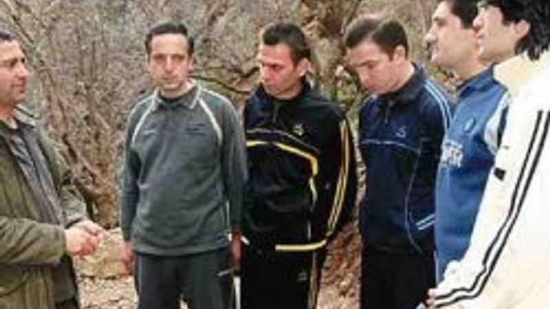 8 kamu görevlisi bugün teslim ediliyor