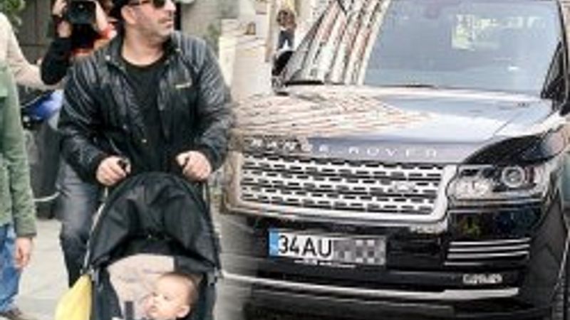 Cem Yılmaz'dan Ahu'ya 4x4'lük jest