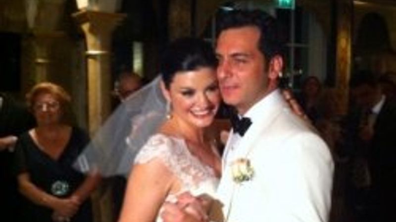 Sunucu Oylum Talu dünya evine girdi