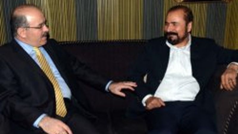 Hüseyin Çelik Şivan Perver'le çay içti