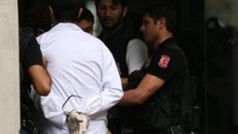 Vali Mutlu: Kelepçelenenler doktor değil - izle