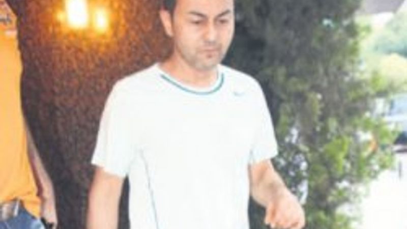 Serdar Ortaç: Bu sene de evlilik yok