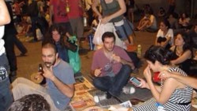 Antikapitalist Müslümanlar'ın iftarında bira içildi