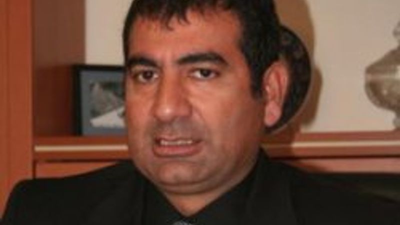 Yıldıray Sapan'dan Başbakan'ın kızına ağır hakaret