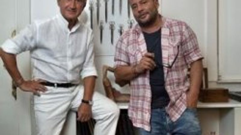 Atatürk orduyu Chanel'den giydirmiş