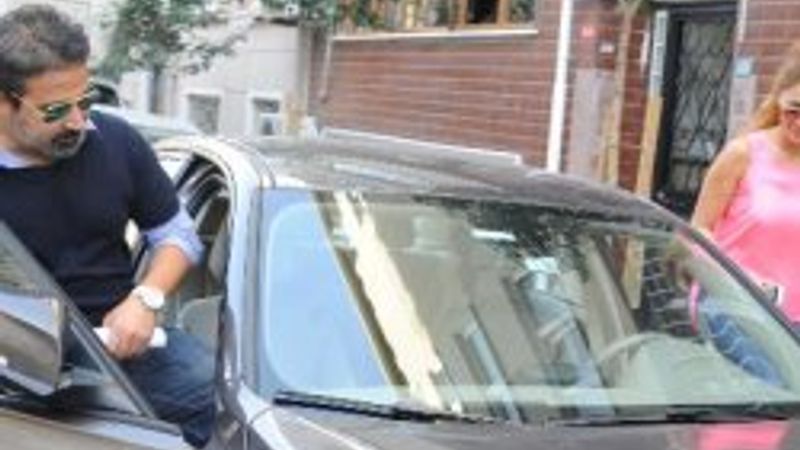 Emrah yeni sevgilisiyle görüntülendi