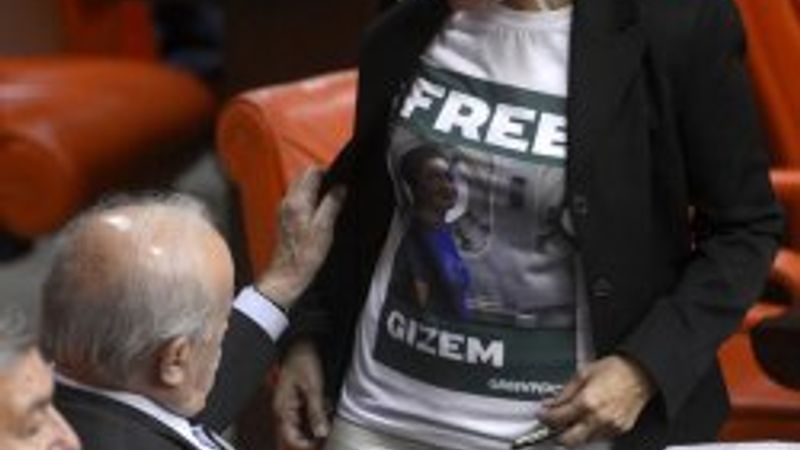 TBMM’de Free Gizem tişörtlü eylem