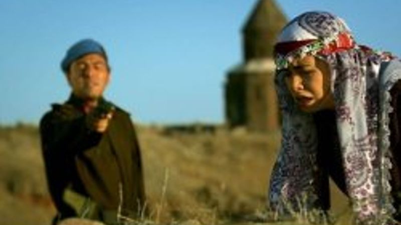 Karanlık güçlerin yeni dizisi başlıyor - izle