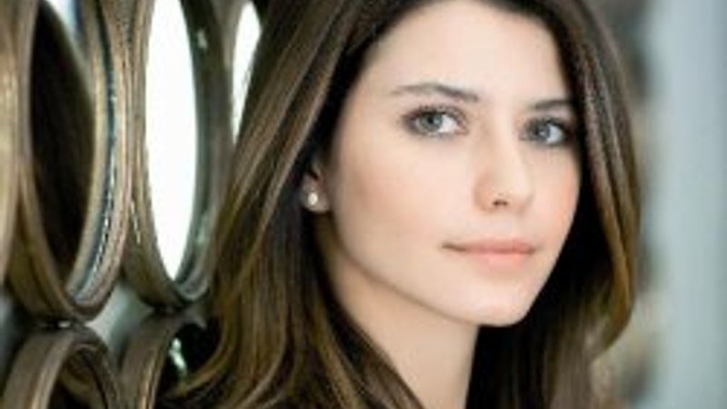 Beren Saat: Tutti Frutti ile büyüdük de sapık mı olduk