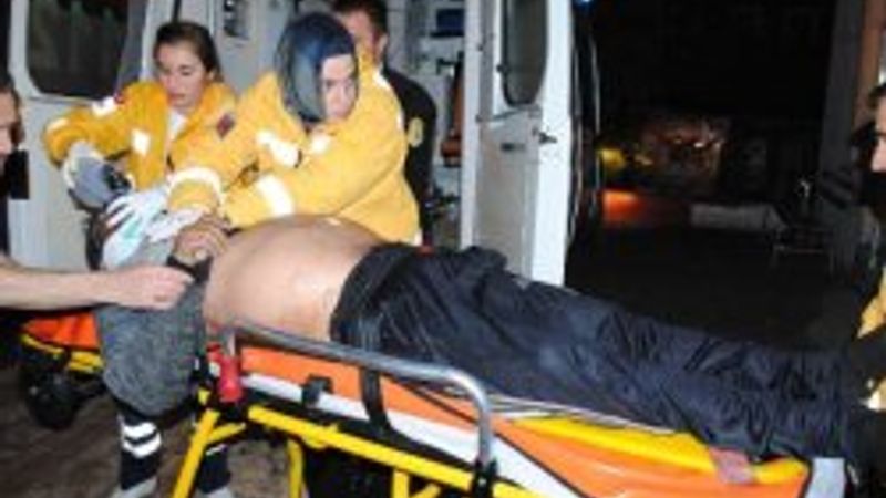 Kocaeli'de TIR denize uçtu