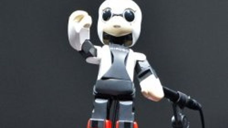Konuşan robot Kirobo - izle