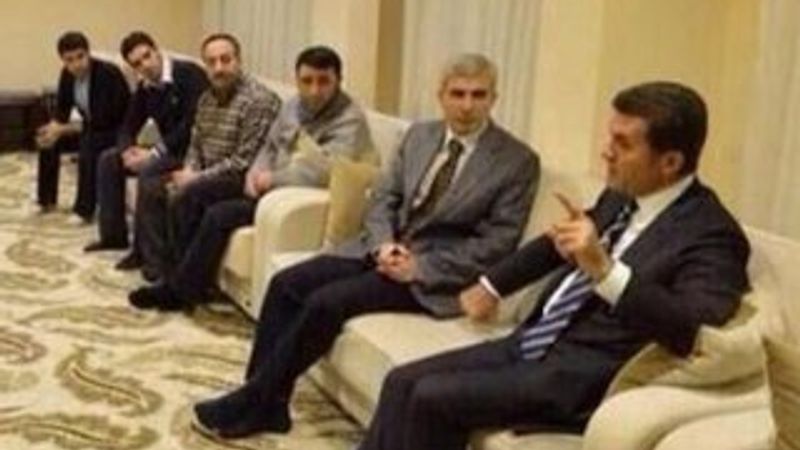 CHP'li Mustafa Sarıgül Cemaat evinde görüntülendi