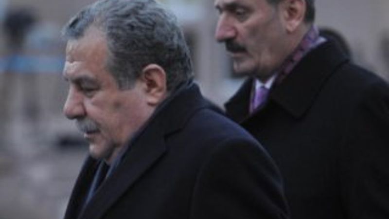 Güler ve Çağlayan sessizliğini seçim bölgesinde bozdu