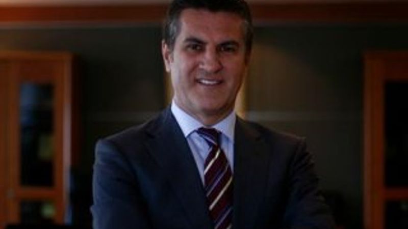 Mustafa Sarıgül'ün tartışılan Ayasofya afişi