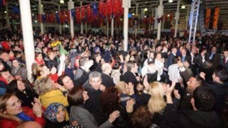 Sarıgül Başbakan Erdoğan'ı eleştirince yuhalandı İZLE