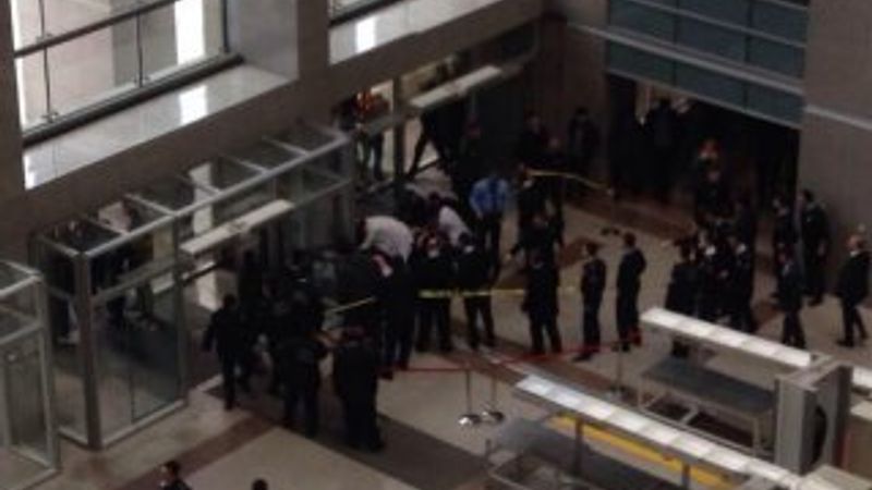 İstanbul Adalet Sarayı'nda silahlı saldırı İZLE