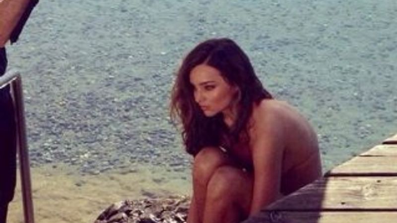 Miranda Kerr çıplak poz verdi
