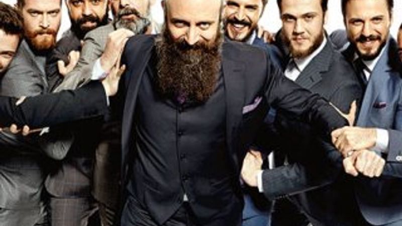 Muhteşem Yüzyıl'ın erkekleri poz verdi - İZLE