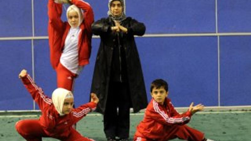Wushucu Akyüz ailesi başarılarına yenilerini ekledi