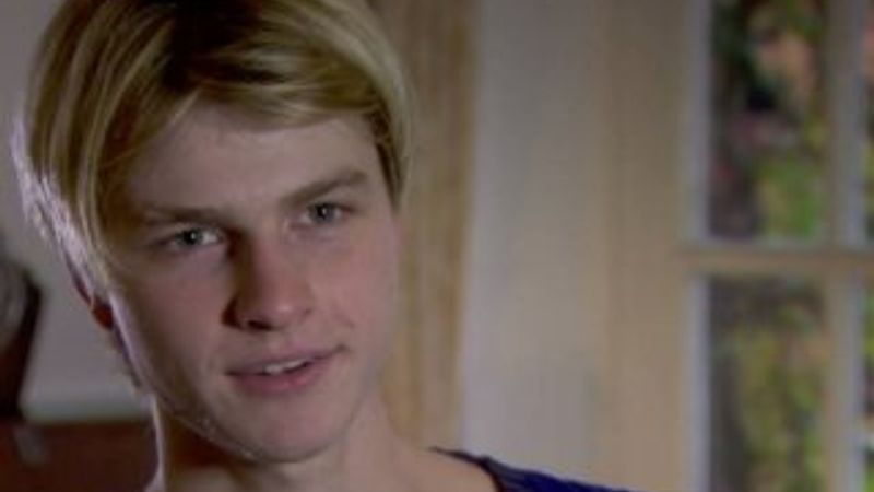 Dünyanın ilk selfie bağımlısı ölümün eşiğine geldi