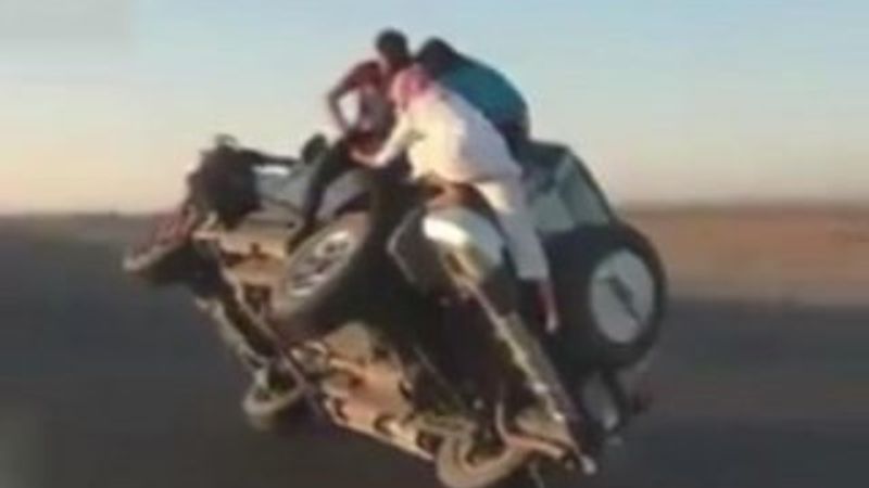 Formula 1 pit stop ekibine taş çıkartan Araplar İZLE