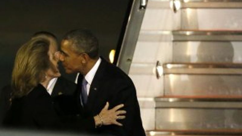 Caroline Kennedy'den Obama'ya sıcak karşılama